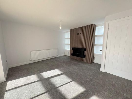 2 bedroom bungalow to rent - Photo 1