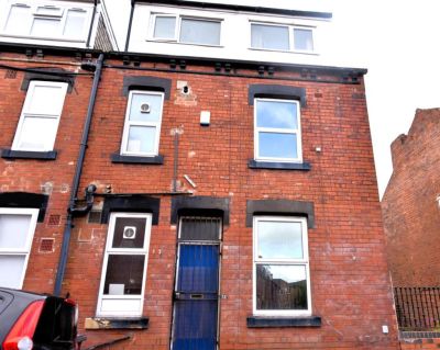2 bedroom House in Harold Avenue, Leeds - Photo 4