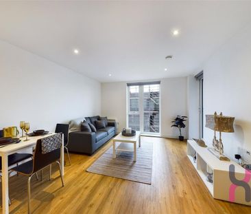 3 bedroom flat to rent - Photo 2