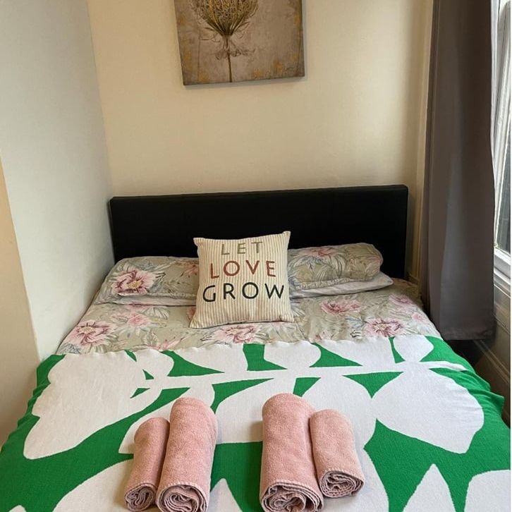 Room in a Shared Flat, Upper Street, N1 - Photo 1
