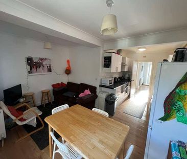 Granby Grove, SO17 - Photo 1