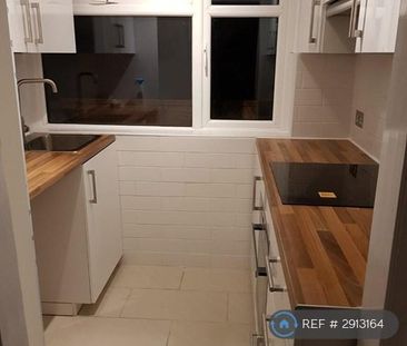 2 bedroom maisonette to rent - Photo 4