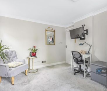 1 bedroom semi-detached house to rent - Photo 2