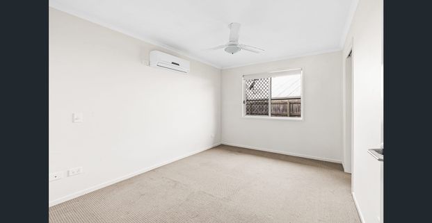 FANTASTIC 3 BEDROOM DUPLEX - Photo 1