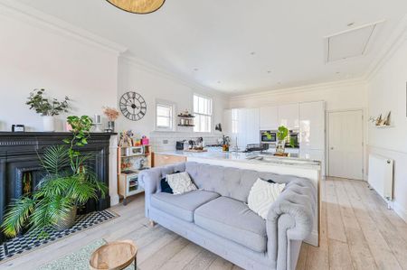 3 bedroom maisonette to rent - Photo 4