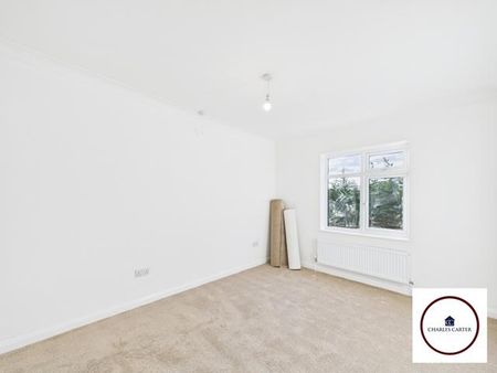 4 bedroom detached house to rent - Photo 4