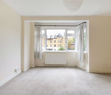 Kendal Court, Surbiton Hill Park, Surbiton, Surrey, KT5 flat to rent - Photo 6