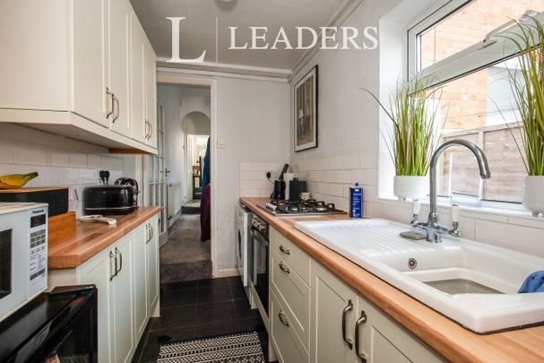 2 bedroom house to rent Warren Road, Stirchley, Birmingham, B30 - Photo 1