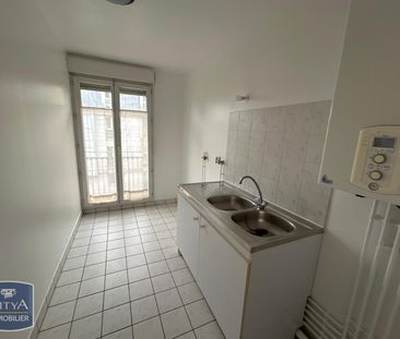 Location Appartement 2 pièces 45m² NOISY LE GRAND 93160 - Photo 3