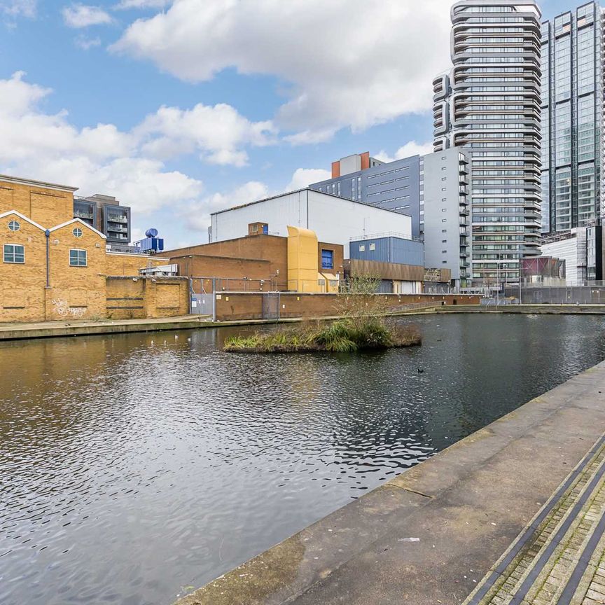 Price £2,500 pcm - Available 02/01/2026 - Furnished - Photo 1