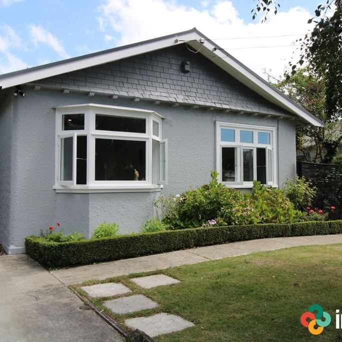 Peaceful Family Retreat in Woolston - Photo 1