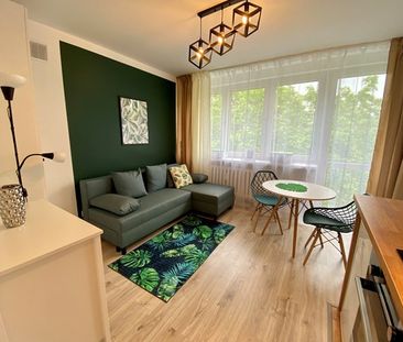 Warszawa, Włochy, Okęcie, Komitetu Obrony Robotników - Zdjęcie 2