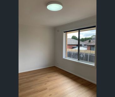 18/12 Dundas Street, Thornbury, Vic 3071 - Photo 3