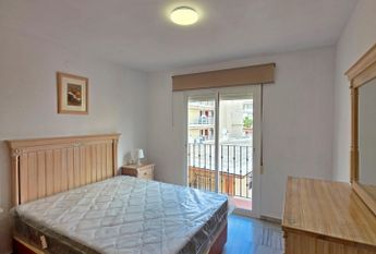 LONG TERM RENTAL IN LA CARIHUELA 3 BEDROOMS, AND PRIVATE PARKNG – tor501ts