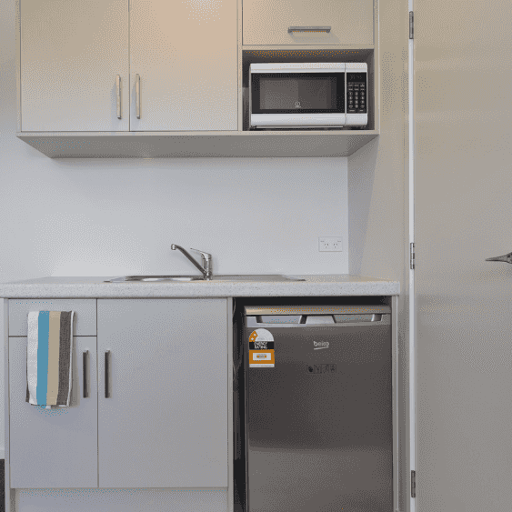 Mangere East, Furnished Studio Room. Single person $375, Couple $395 - Photo 1