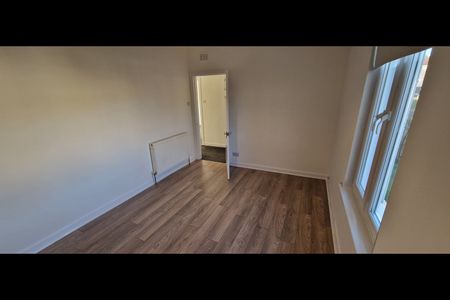 2 Bed Flat, Liberton Street, G33 - Photo 4