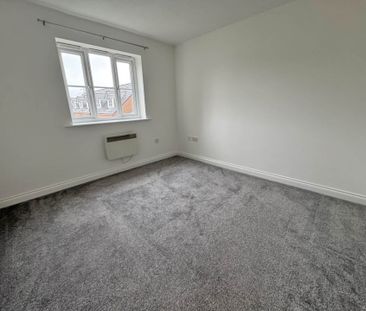 Rosebay Close, Royton - Photo 1