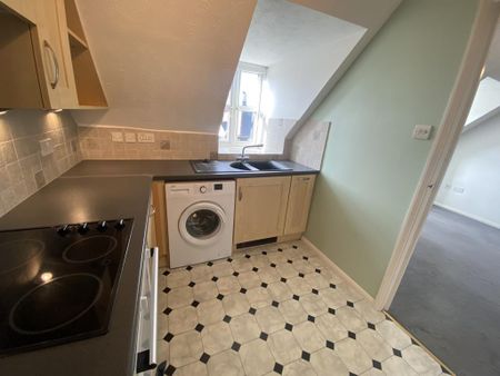 2 bedroom apartment to rent - Photo 5