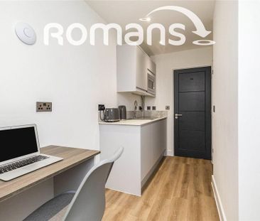 Studio to rent - Photo 1