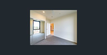 West Village Beautiful 2 Bedrooms Apartment in West End - Photo 2