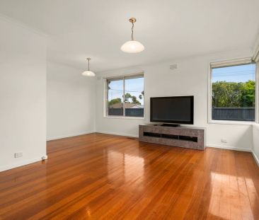 Four Bedroom Home - Photo 2