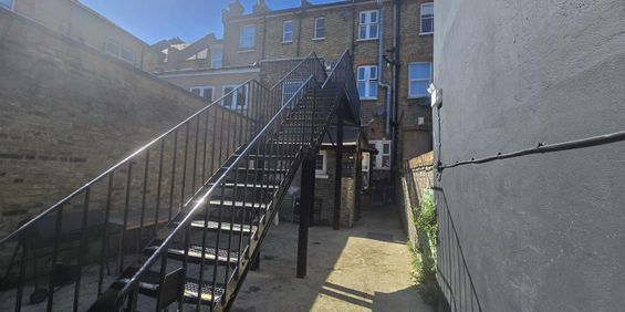 Maple Road, London SE20 - Photo 3
