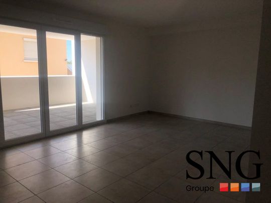 BEAU T2 AVEC BALCON - Photo 1