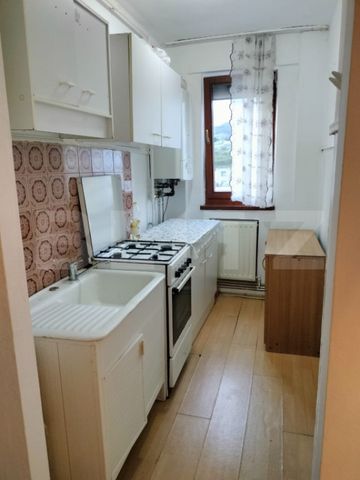 Apartament de inchiriat, 2 camere decomandat, mobilat și ut - Photo 4