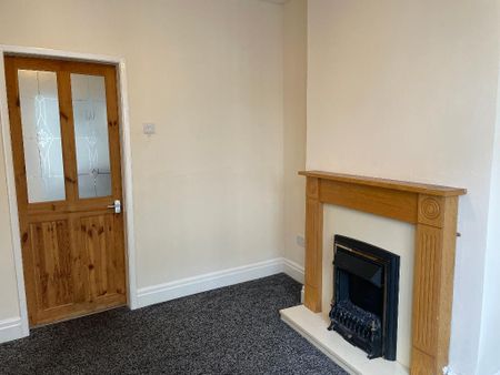2 Bedroom End Terraced House To Rent - Photo 2
