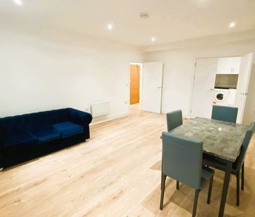 1 Bed Flat, High Street, N12 - Photo 1