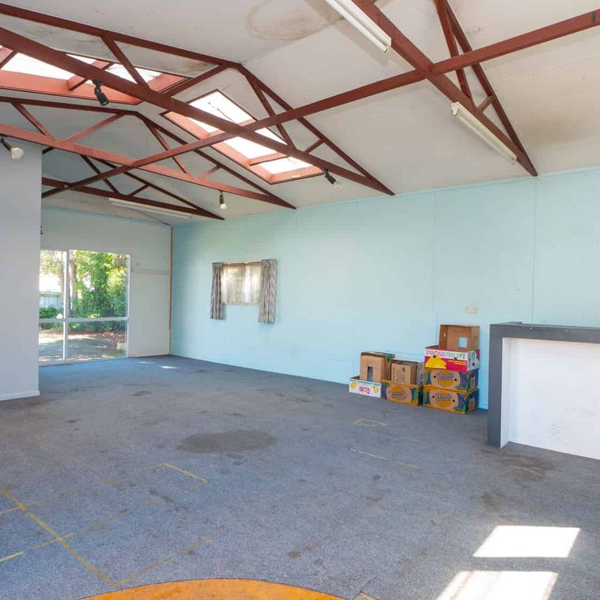 Private & Spacious Home in Green Island - Photo 1