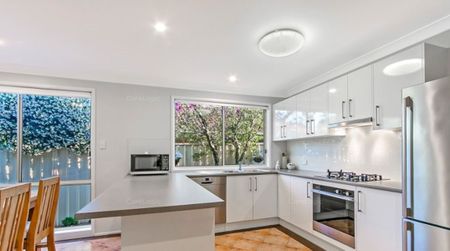 SINGLE LEVEL FAMILY HOME - Photo 4
