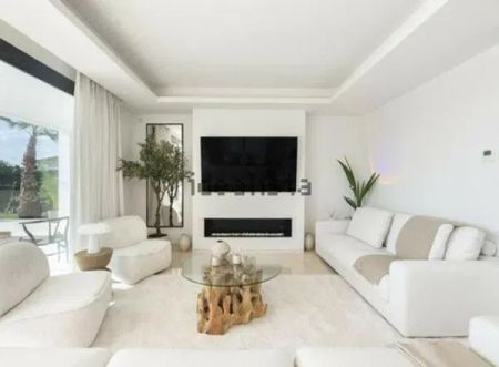 Alquiler de casa o chalet independiente en Calle Salvia - Photo 5