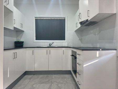 3 BEDROOMS IN BONNYRIGG - Photo 2