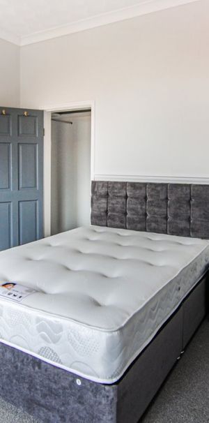 1 bed House Share - To Let - Photo 1