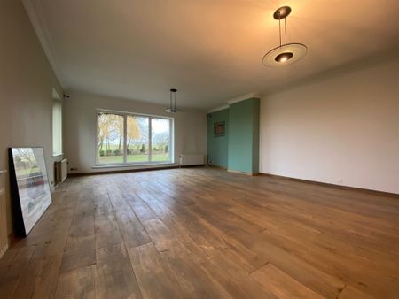 Bel appartement de +/- 145m² de 3 chambres au 1er étage - Foto 2