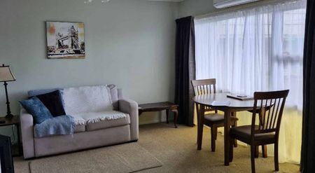 Furnished Self-Contained Unit - Photo 3