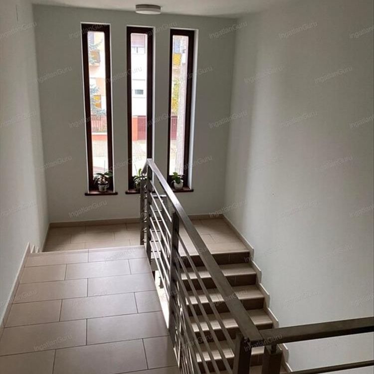 Kiadó újszerű állapotú lakás - Kecskemét - Photo 1