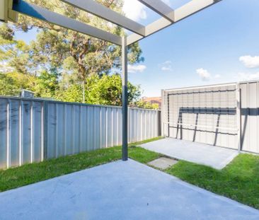 Modern 2-bedroom Villa in a Quiet, Convenient Location - Photo 3