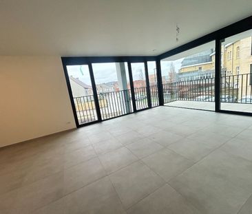 Nieuw ruim hoek appartement met 1 slaapkamer en staanplaats - Photo 3