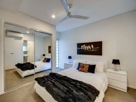 2/49 Farm Street, Newmarket QLD 4051 - Photo 5