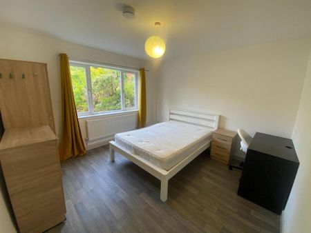 3 bedroom semi-detached house to rent - Photo 4