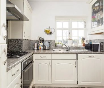 2 Bedroom Flat - Photo 4
