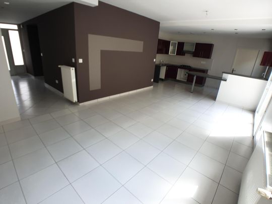 Location Maison 7 pièces 141m² CLERMONT FERRAND 63000 - Photo 1