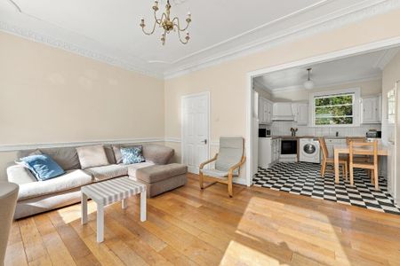 2 bedroom maisonette to rent - Photo 4