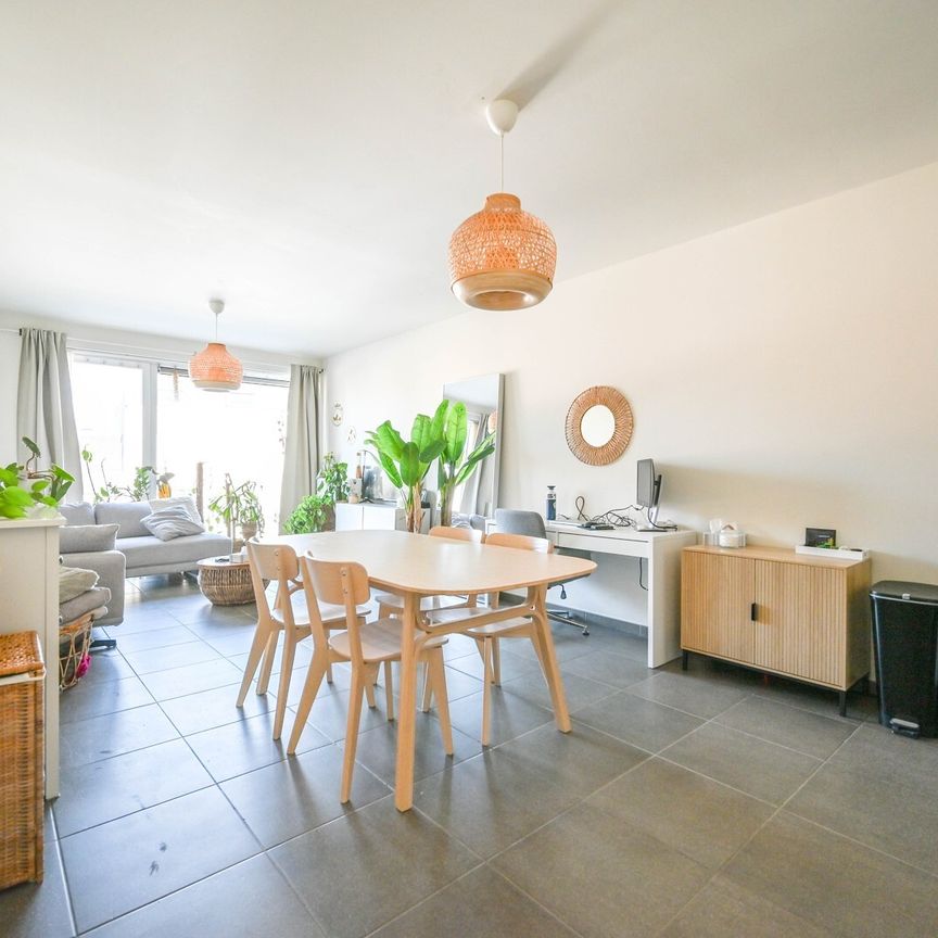 Lichtrijk appartement te huur nabij centrum Harelbeke - Photo 1