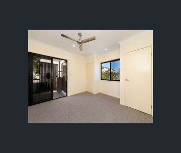 3/22 Renton Street, Camp Hill, Qld 4152 - Photo 2