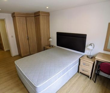 2 bedroom flat to rent - Photo 5
