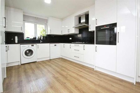 Cropparth Road, Dagenham, RM10 - Photo 4