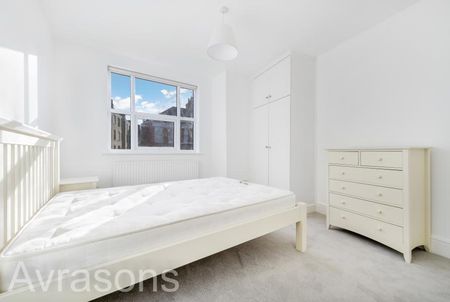 4 bedroom terraced house to rent - Photo 2